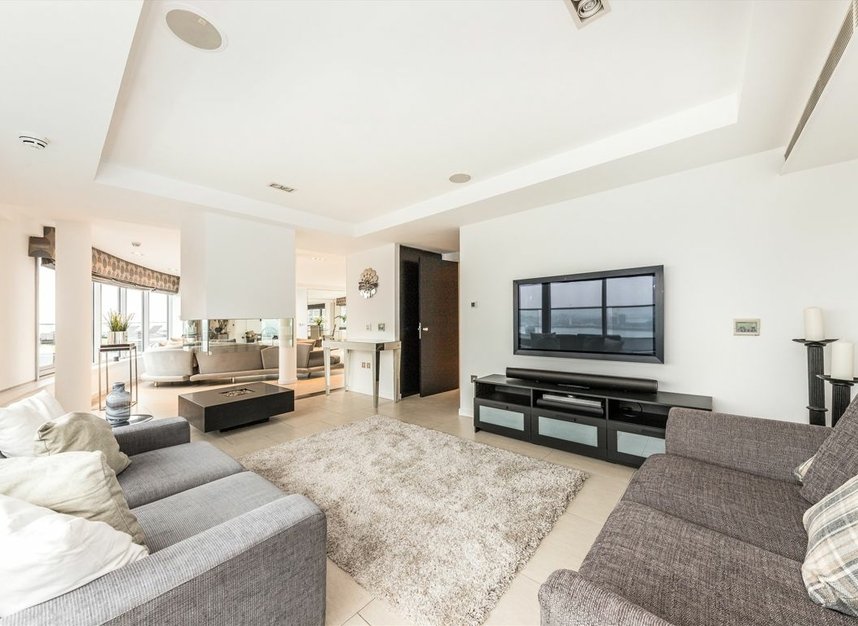 Properties let in Fairmont Avenue - E14 9PB view4