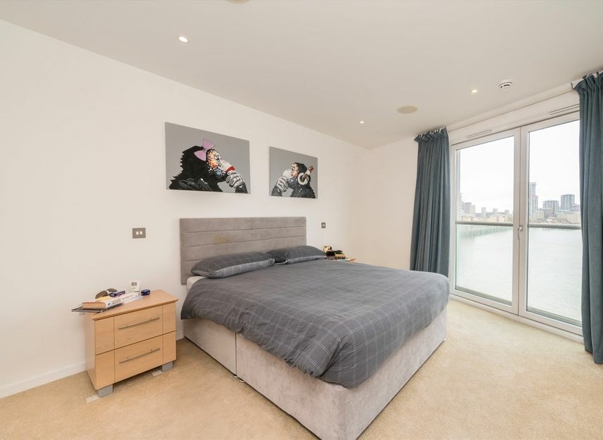 Properties let in Fairmont Avenue - E14 9PX view7