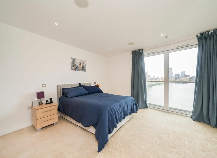 Properties let in Fairmont Avenue - E14 9PX view5