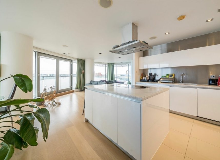 Properties let in Fairmont Avenue - E14 9PX view2
