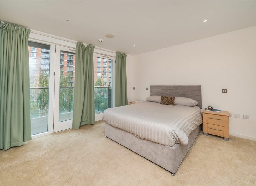Properties let in Fairmont Avenue - E14 9PX view9