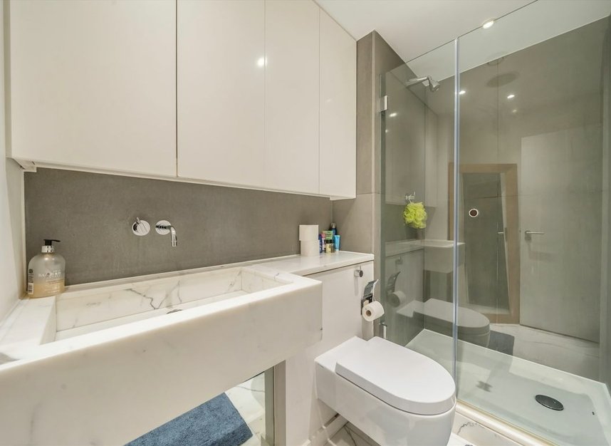 Properties let in Fairmont Avenue - E14 9PX view10