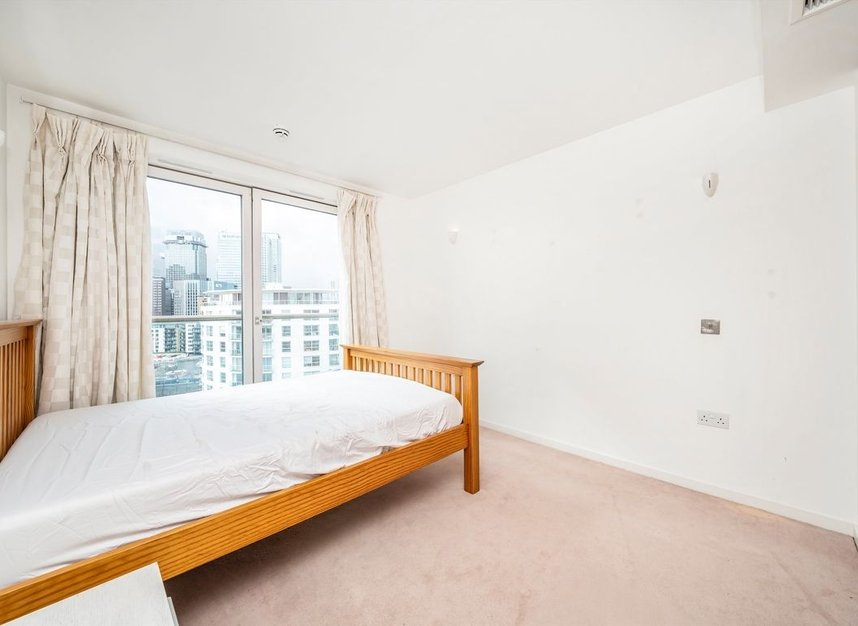 Properties let in Fairmont Avenue - E14 9PA view8