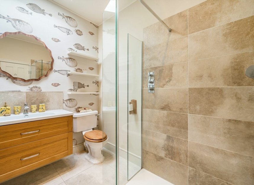 Properties to let in Farm Place - W8 7SX view12