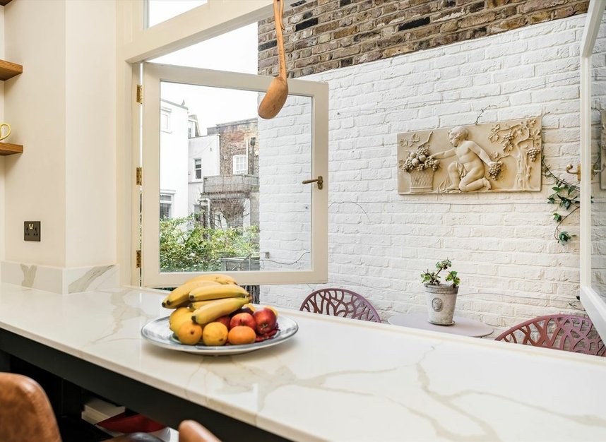 Properties to let in Farm Place - W8 7SX view6