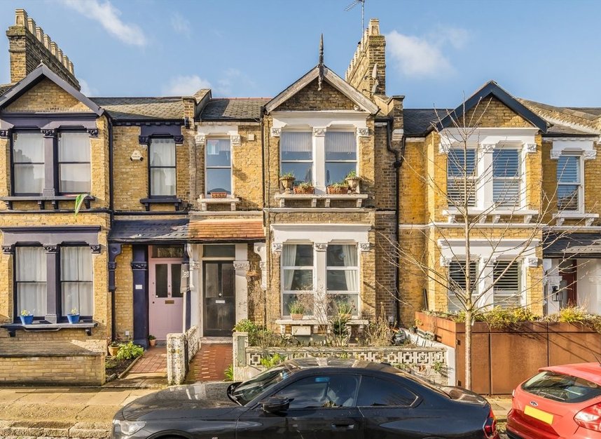 Properties let in Fernholme Road - SE15 3EF view1