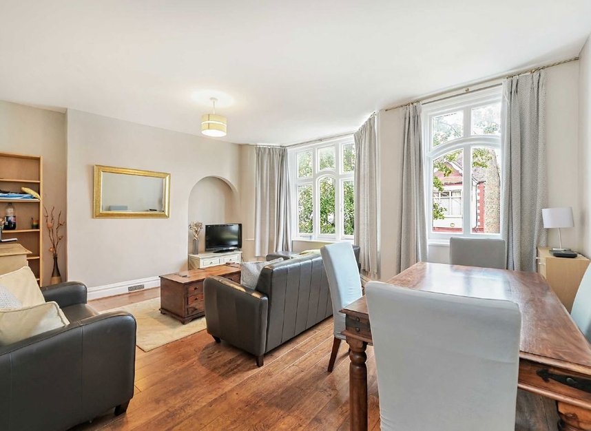 Properties to let in Fernwood Avenue - SW16 1RD view3