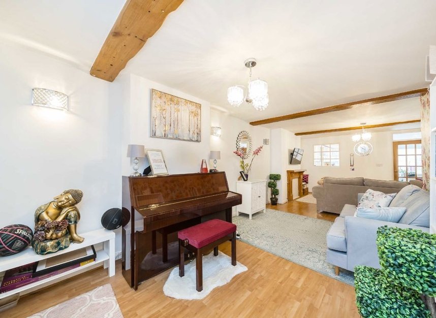 Properties let in Finchley Park - N12 9JN view8