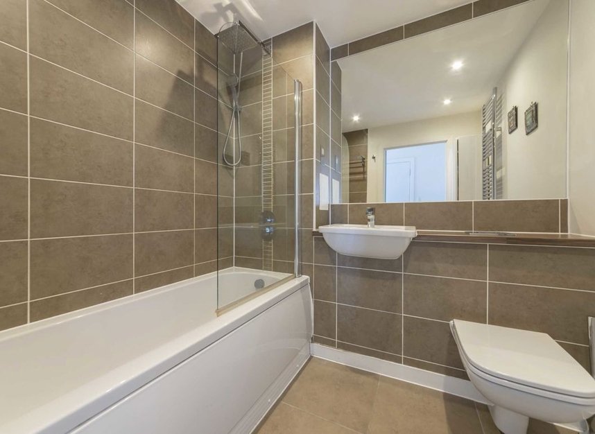 Properties to let in Finchley Road - NW11 8AT view7