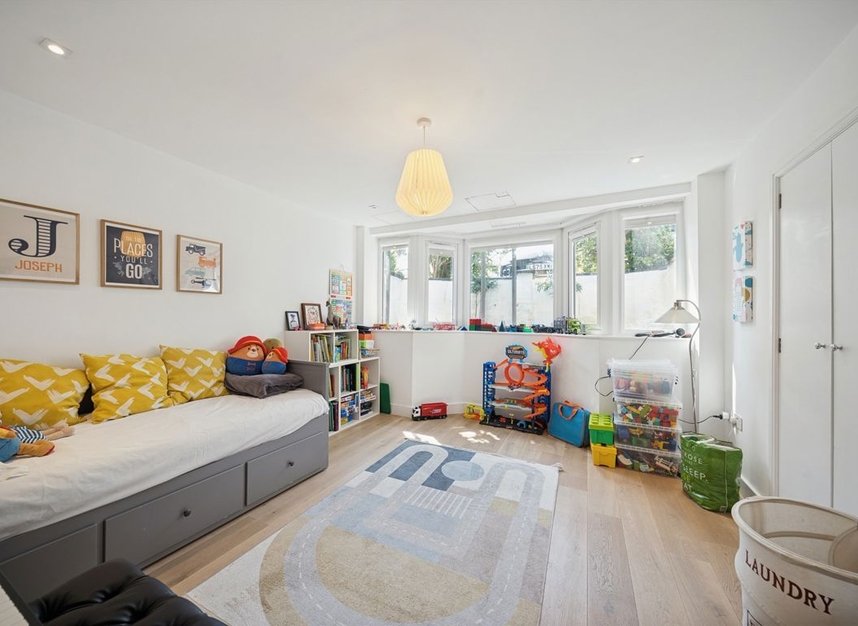 Properties to let in Finchley Road - NW11 7NP view9