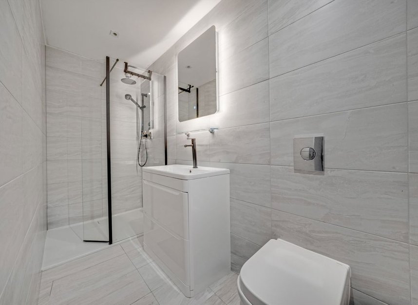 Properties to let in Finchley Road - NW11 7NP view10