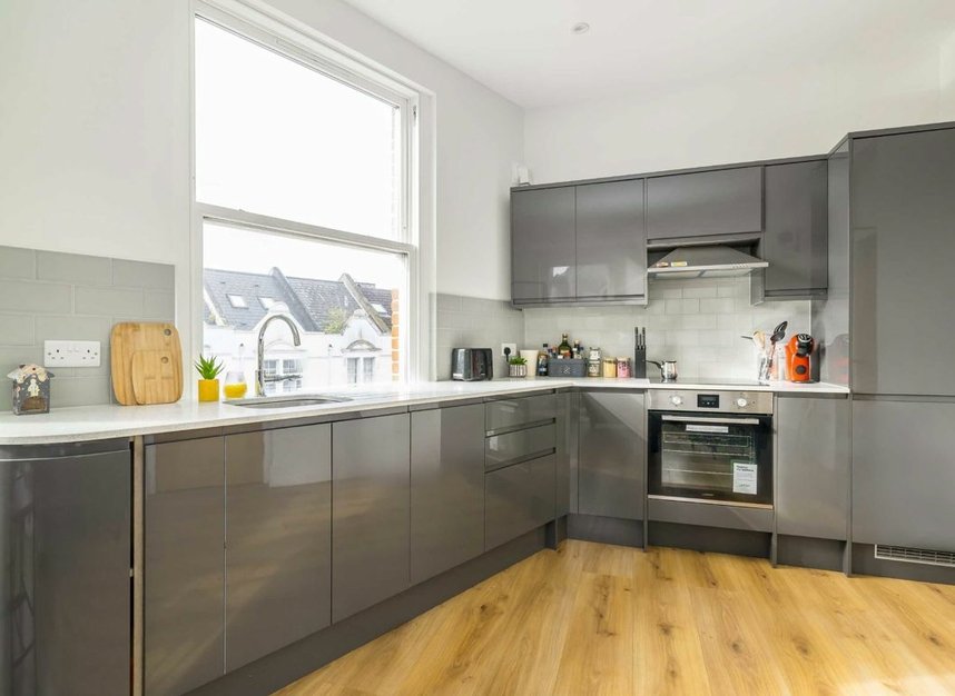 Properties to let in Finchley Road - NW3 6HS view3