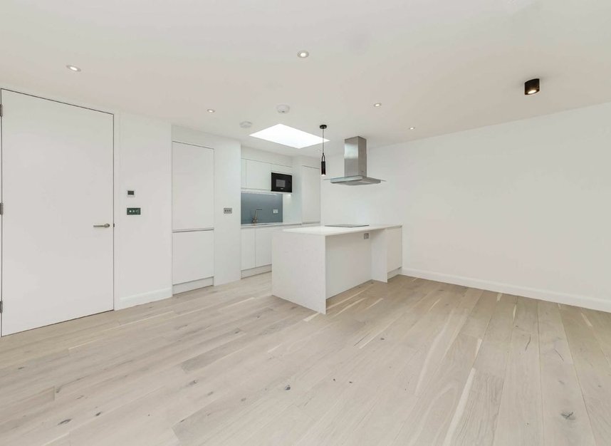 Properties let in Finchley Road - NW3 7AA view3