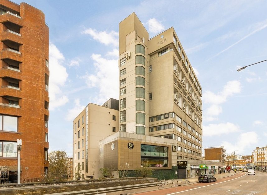 Properties to let in Finchley Road - NW3 6JG view1
