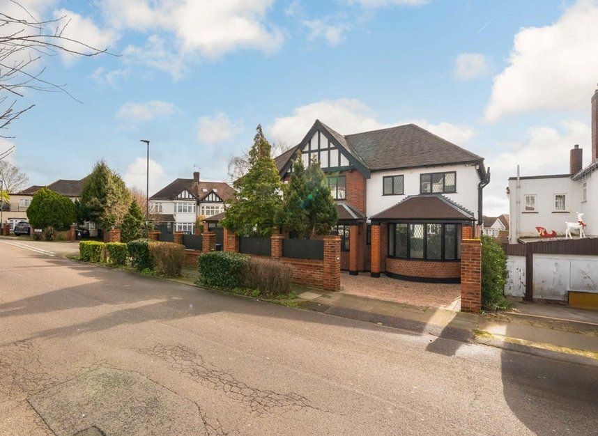 Properties to let in Forestdale - N14 7DY view1