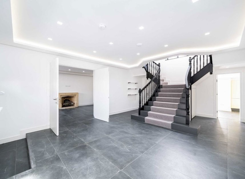 Properties to let in Forestdale - N14 7DY view5