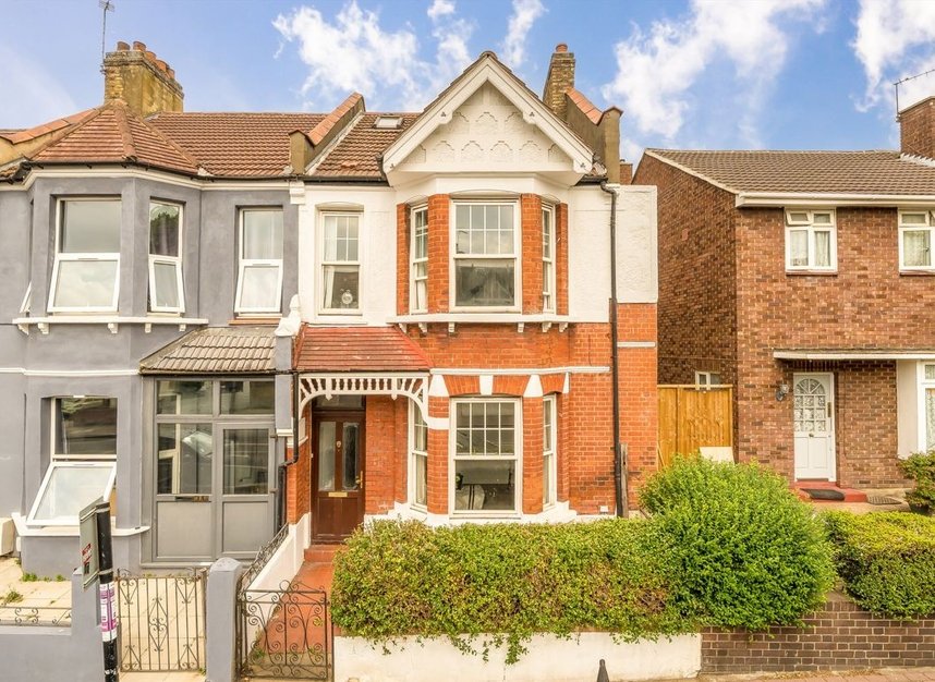 Properties to let in Franciscan Road - SW17 8HG view1