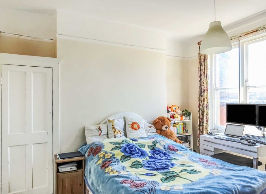 Flat to rent in Fulham Palace Road, London, W6 (Ref 225685) Dexters