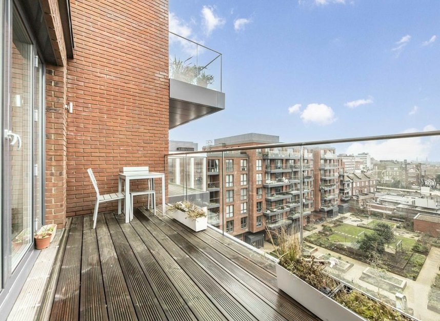 Properties let in Gaumont Place - SW2 4FX view5