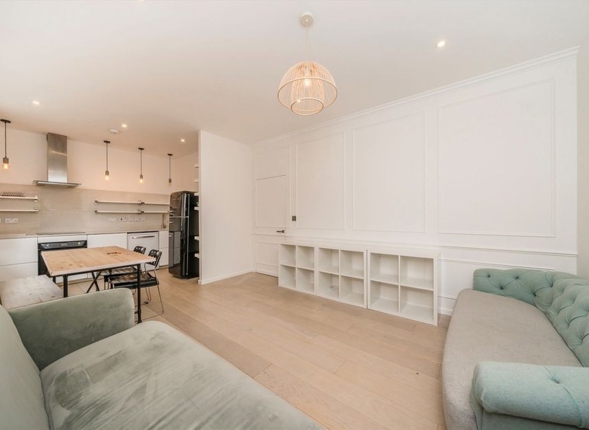 Properties to let in Gifford Street - N1 0DF view2