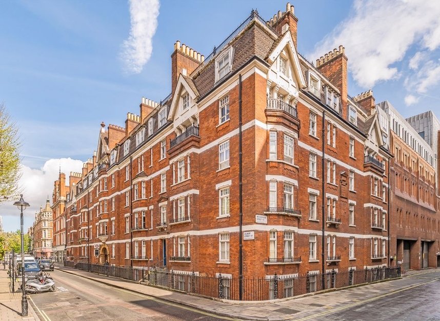 Properties to let in Gilbert Street - W1K 5HJ view9