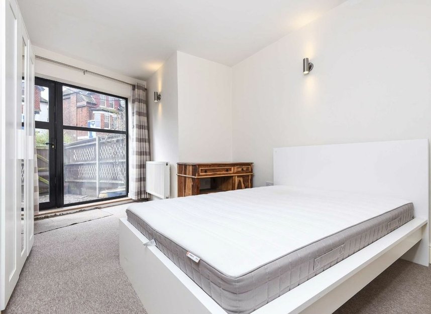 Properties let in Gleneldon Road - SW16 2AU view5