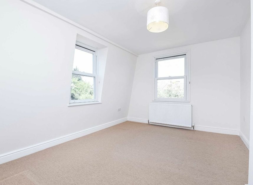Properties let in Gleneldon Road - SW16 2BQ view7