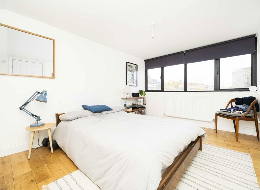 Properties to let in Glyn Road - E5 0JS view4