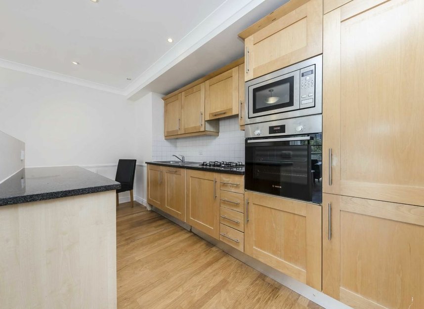 Properties let in Goat Wharf - TW8 0AS view3