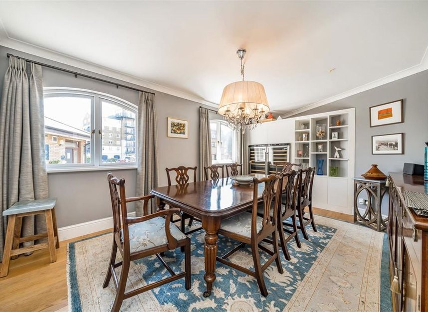 Properties let in Goodhart Place - E14 8EQ view6
