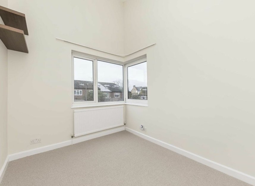 Properties let in Goodman Crescent - SW2 4NR view7