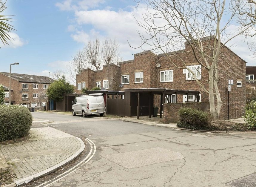 Properties let in Goodman Crescent - SW2 4NR view9