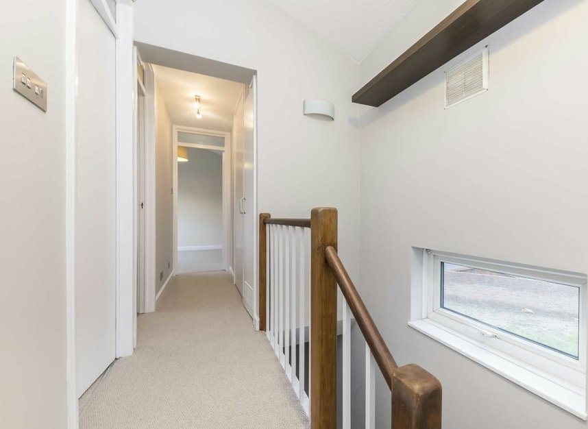 Properties let in Goodman Crescent - SW2 4NR view6
