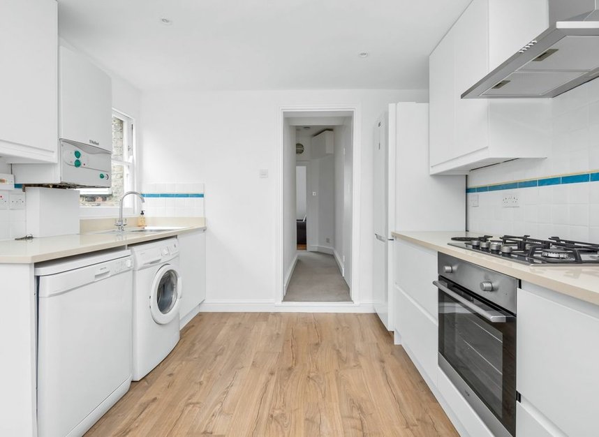 Properties let in Gordon Road - SE15 3RT view5