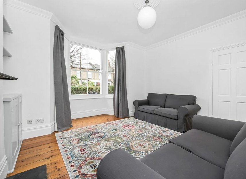 Properties let in Gordon Road - SE15 3RT view4