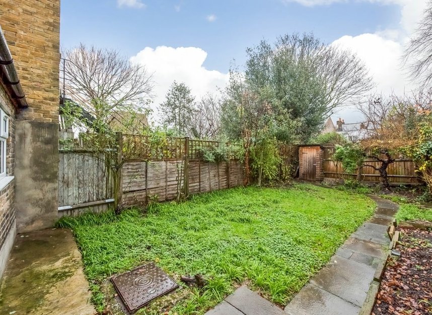 Properties let in Gordon Road - SE15 3RT view11