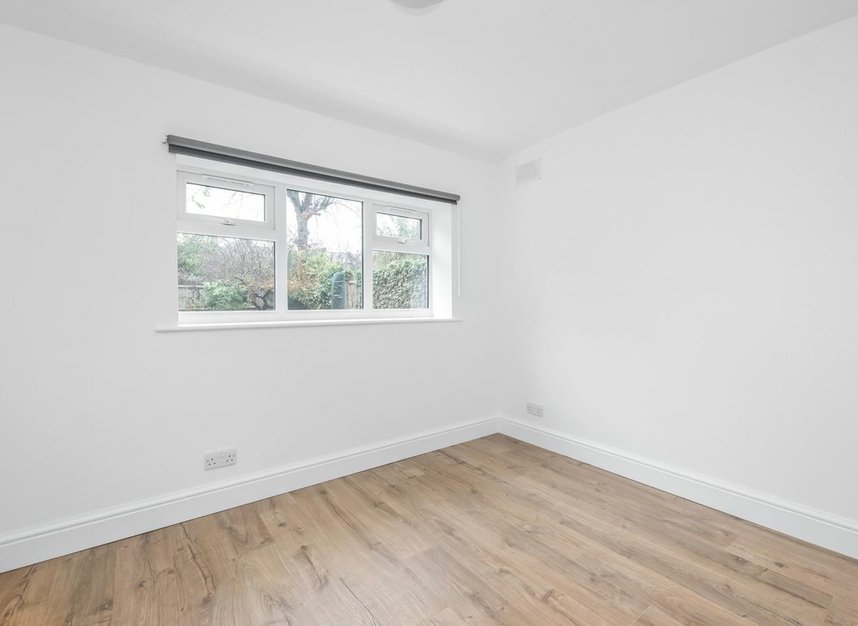Properties let in Gordon Road - SE15 3RT view8
