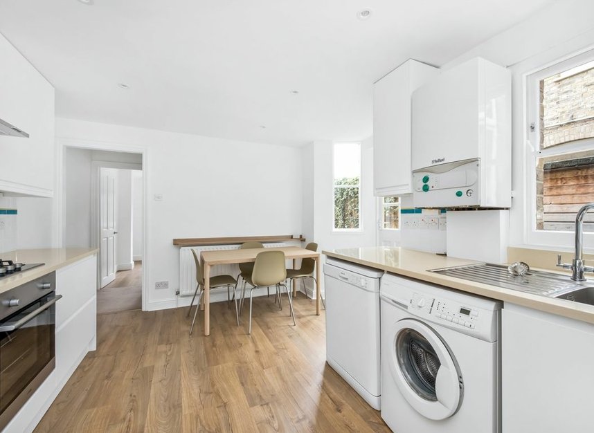 Properties let in Gordon Road - SE15 3RT view13