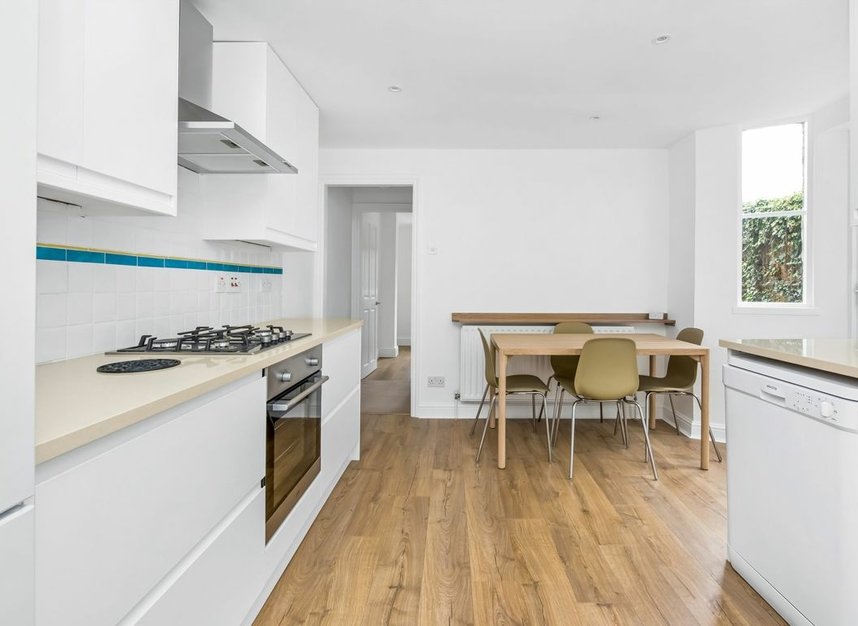 Properties let in Gordon Road - SE15 3RT view14