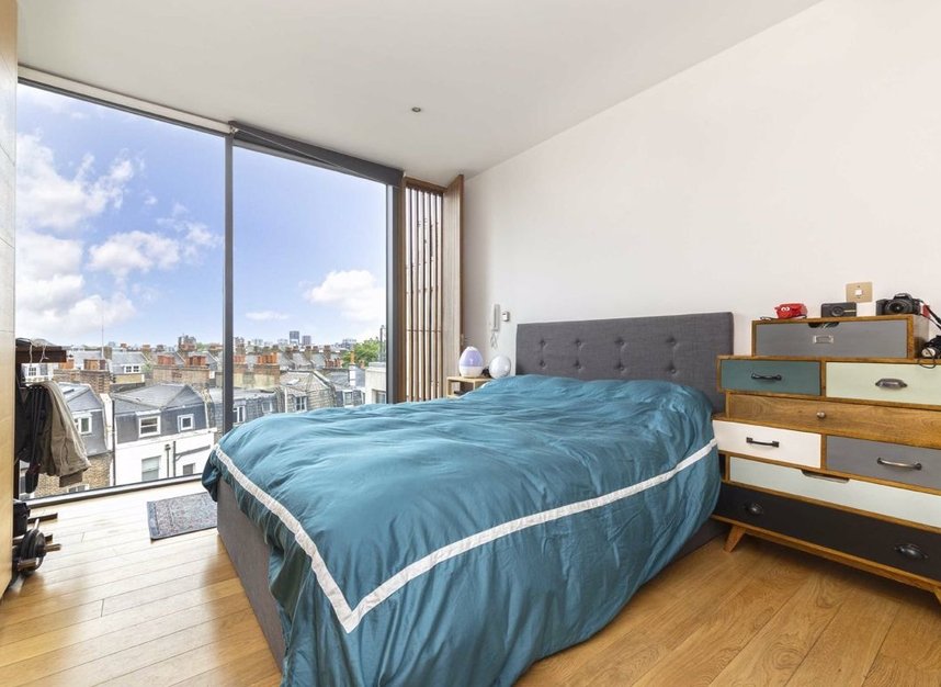 Properties let in Goswell Road - EC1V 7LQ view7