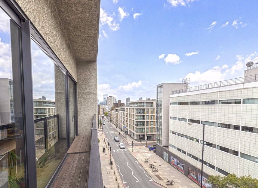 Properties let in Goswell Road - EC1V 7LQ view3