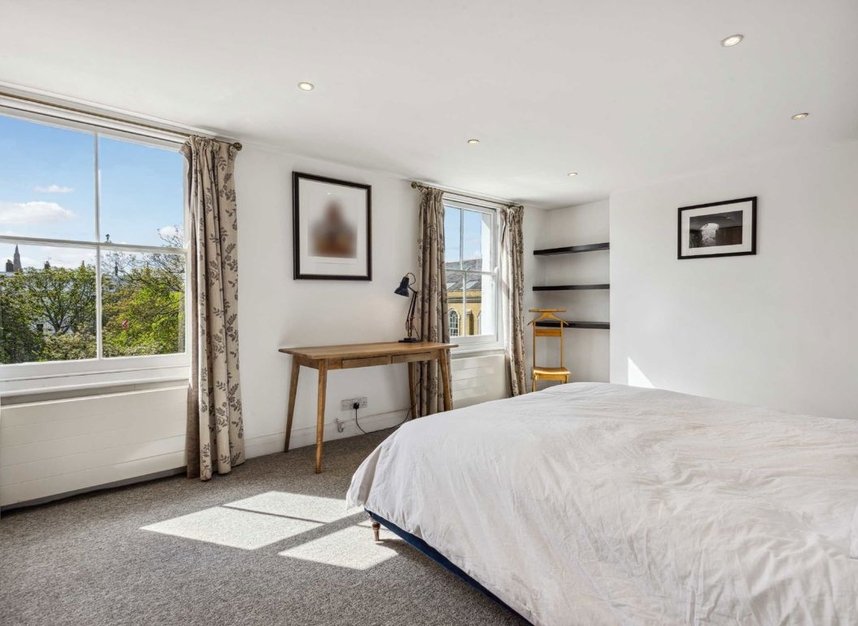 Properties to let in Grafton Square - SW4 0DQ view9