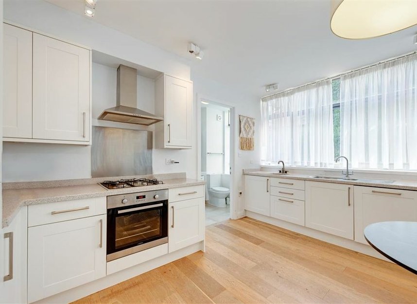 Properties let in Great Portland Street - W1W 7LX view3