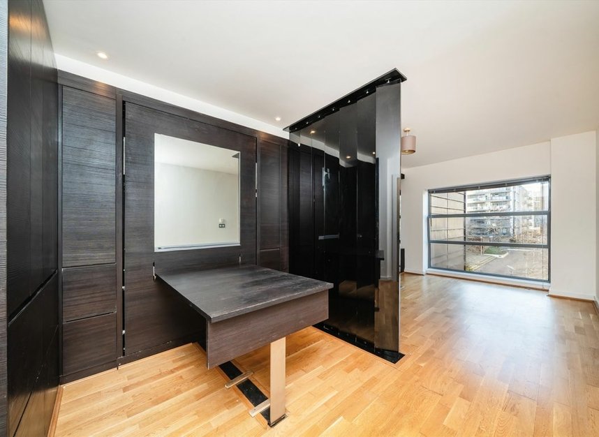 Properties to let in Great West Road - TW8 0HE view4