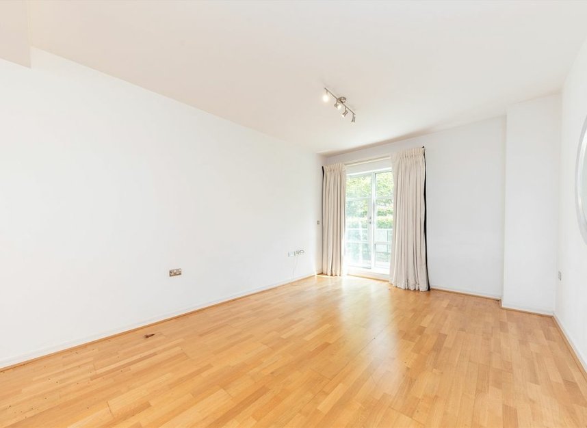 Properties to let in Great West Road - TW8 0HD view6