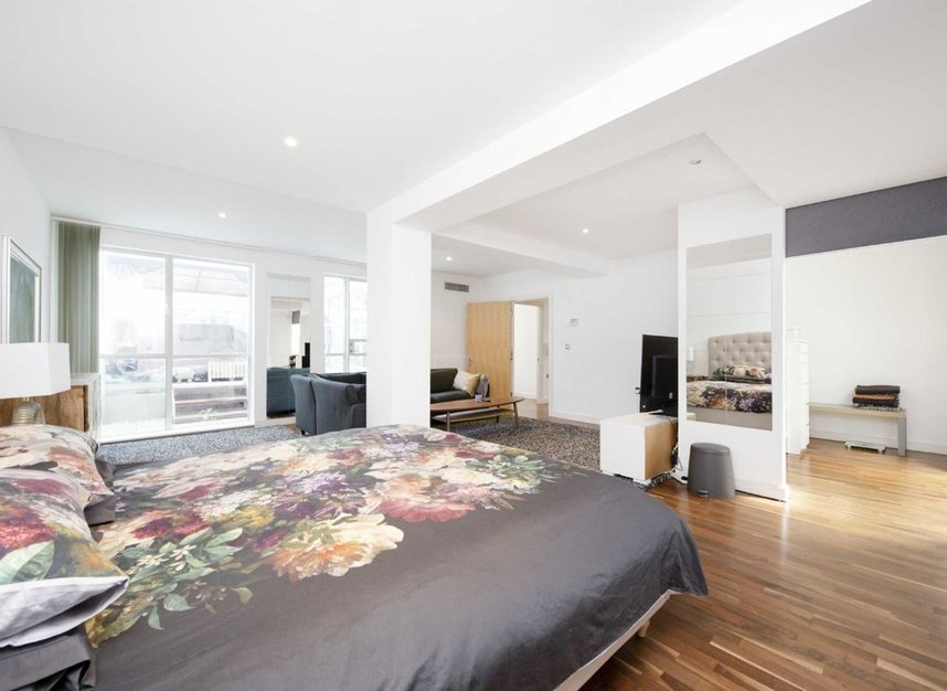 Properties to let in Great West Road - TW8 0HE view4