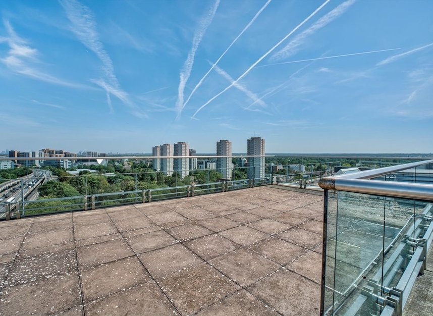 Properties to let in Great West Road - TW8 0HE view9