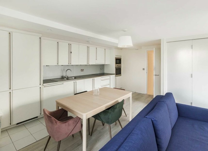 Properties let in Great West Road - W6 9AG view3