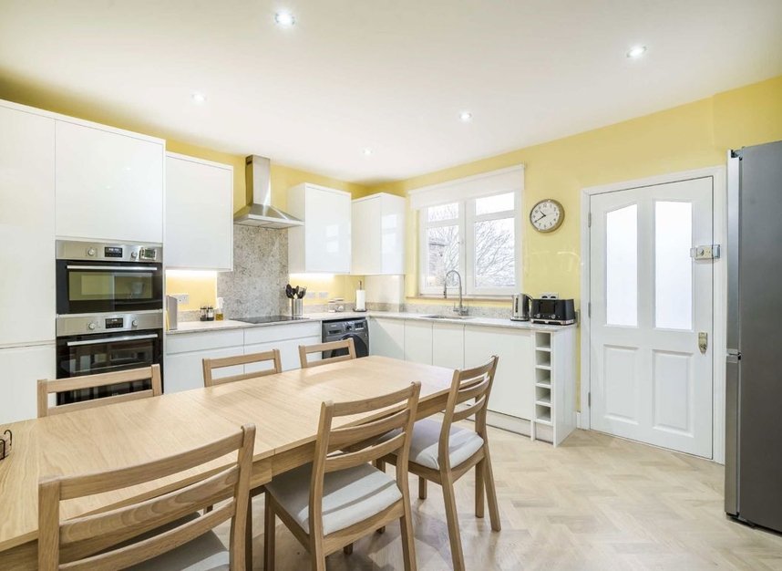Properties let in Grosvenor Road - W4 4EG view4