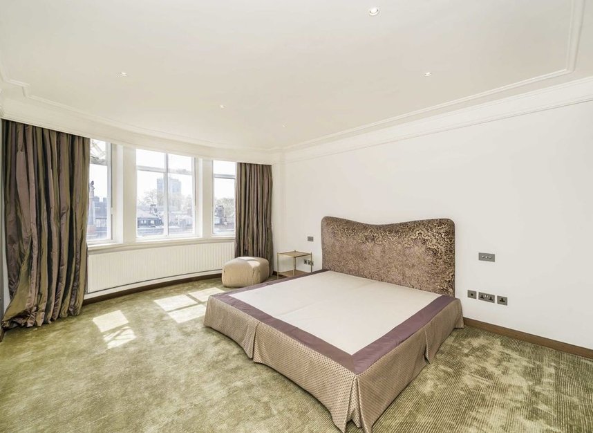 Properties to let in Grosvenor Square - W1K 2HS view5